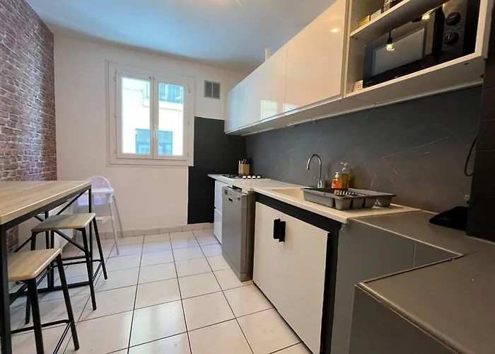 Apartment Spacieux Proche Des Halles Wifi